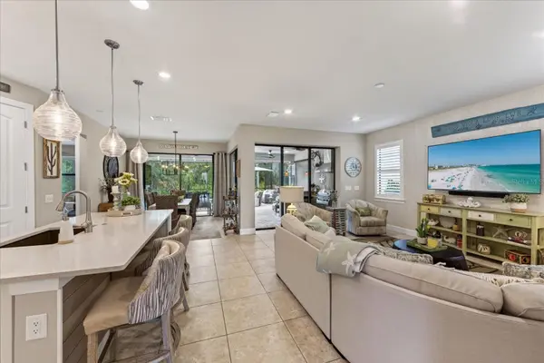 7608 VIOLA LOOP, Bradenton, FL 34202