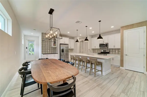 1079 WATERLINE CT, Sarasota, FL 34240
