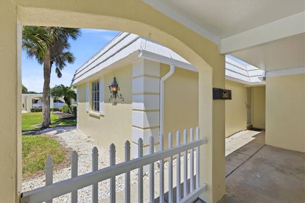 5887 TIDEWOOD AVE #2, Sarasota, FL 34231