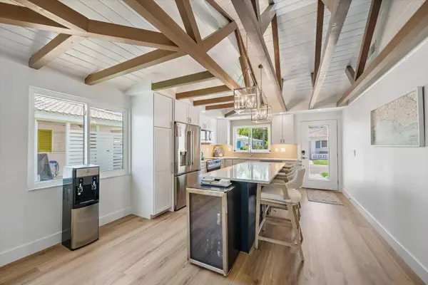 711 SPANISH DR S #211, Longboat Key, FL 34228