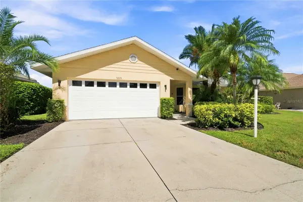 5833 CARRIAGE DR, Sarasota, FL 34243