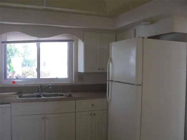 3041 TYRONE LN, Sarasota, FL 34239
