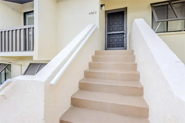 4582 LONGWATER CHASE E #62, Sarasota, FL 34235