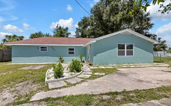 2839 OLYMPIC ST, Sarasota, FL 34231