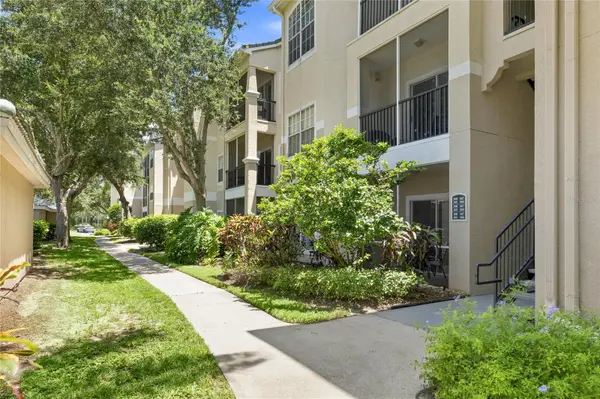 5134 NORTHRIDGE RD #208, Sarasota, FL 34238