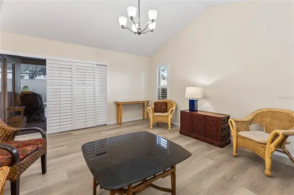 4096 CENTER POINTE PL #20B, Sarasota, FL 34233