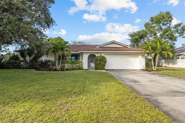 433 WHITFIELD AVE, Sarasota, FL 34243