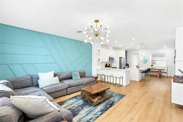 1808 FENDER LN, Sarasota, FL 34240