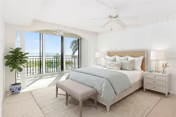 19 WHISPERING SANDS DR #201, Sarasota, FL 34242