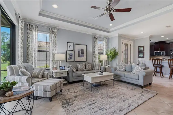 13214 TORRESINA TER, Bradenton, FL 34211