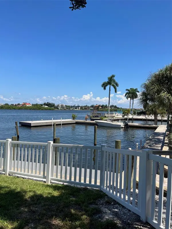 5955 MIDNIGHT PASS RD #20E, Sarasota, FL 34242