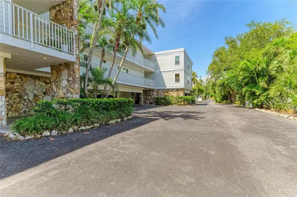 5320 GULF OF MEXICO DR #204, Longboat Key, FL 34228