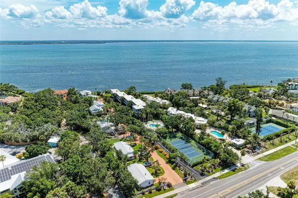 5320 GULF OF MEXICO DR #204, Longboat Key, FL 34228