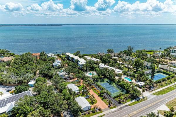 5320 GULF OF MEXICO DR #204, Longboat Key, FL 34228