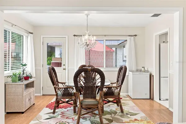 2407 RIVERBLUFF Pkwy #V-226, Sarasota, FL 34231