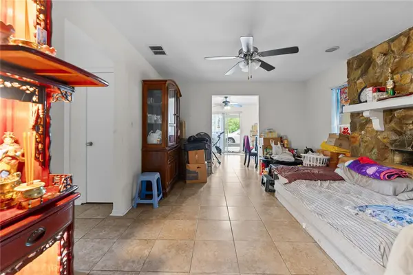 8412 N GRADY AVE, Tampa, FL 33614