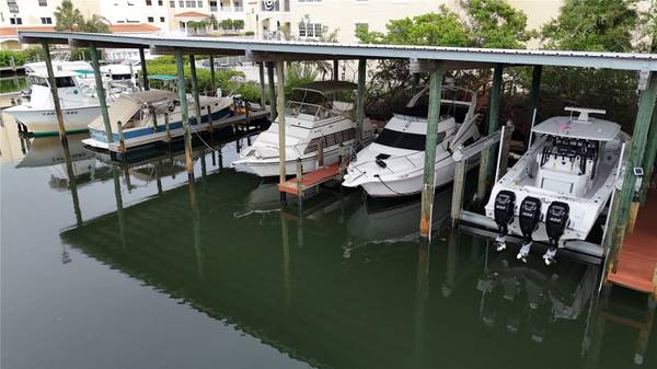 480 BLACKBURN POINT RD #6, Osprey, FL 34229