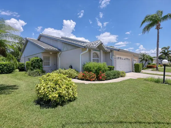 5381 KELLY DR #15, Sarasota, FL 34233