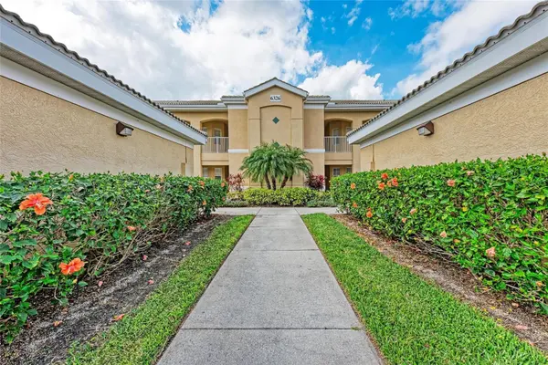 6326 GRAND OAK CIR #203, Bradenton, FL 34203