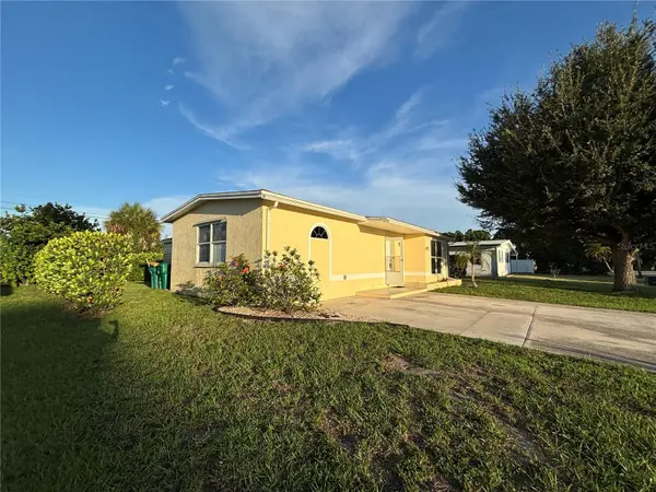 2472 PICNIC ST, Port Charlotte, FL 33952