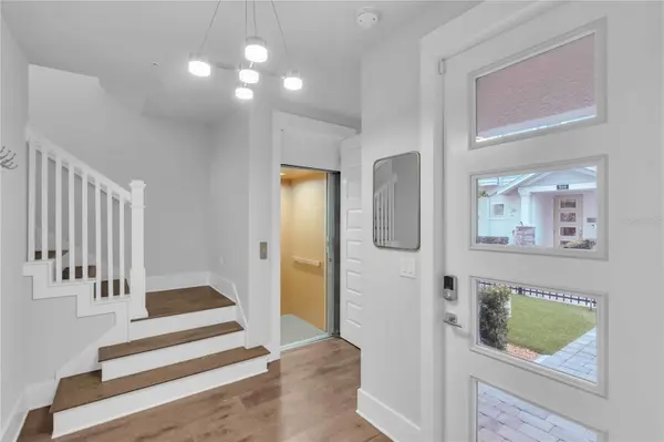 506 LAUREL PARK DR #506, Sarasota, FL 34236