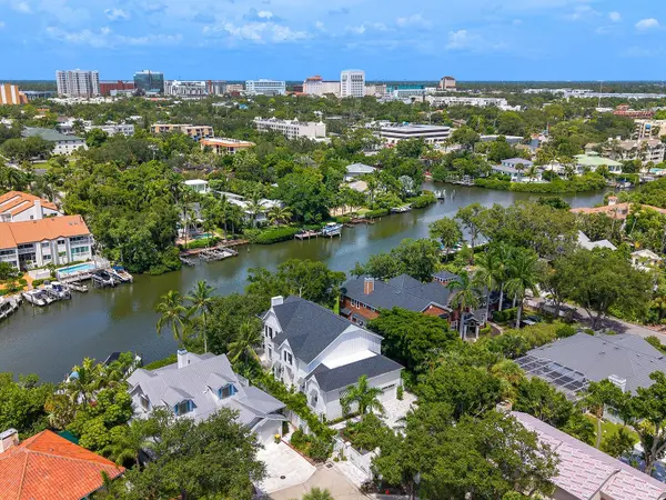 1621 BAY POINT CT, Sarasota, FL 34236