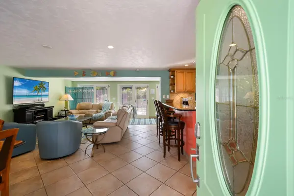 125 CRESCENT DR, Anna Maria, FL 34216