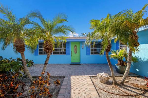 125 CRESCENT DR, Anna Maria, FL 34216