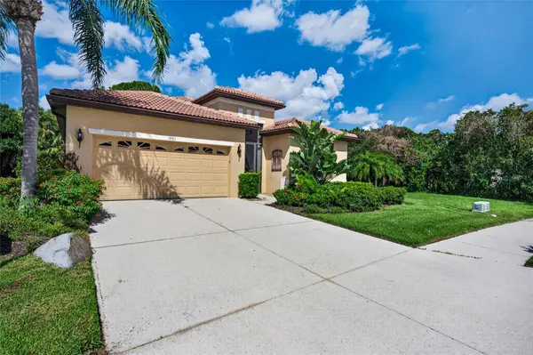 1995 BATELLO DR, Venice, FL 34292