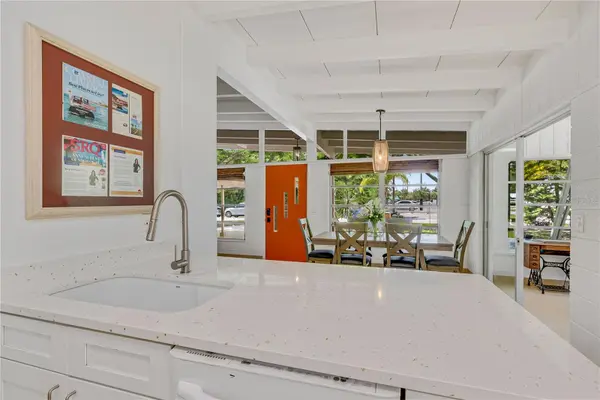 2003 TETLOW PL, Sarasota, FL 34239