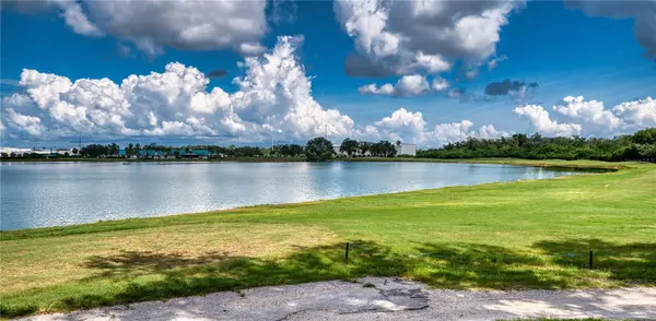 9005 69TH AVE E, Palmetto, FL 34221