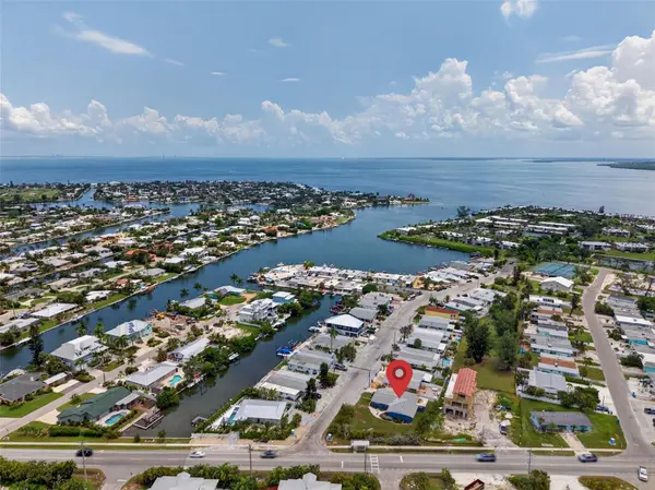 401 63RD ST, Holmes Beach, FL 34217