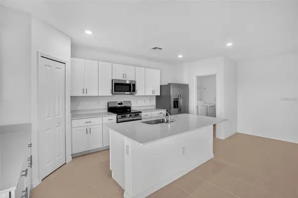 3821 AMBERSWEET XING, Parrish, FL 34219