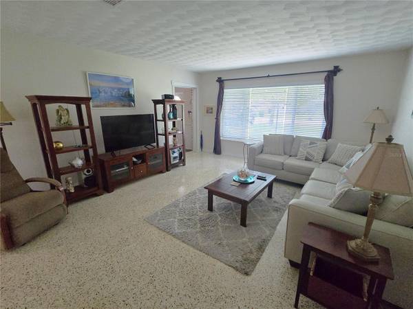 5116 13TH AVENUE DR W, Bradenton, FL 34209