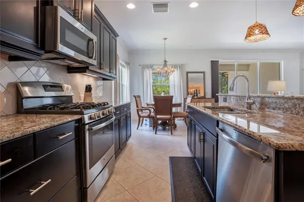 12225 WHISPER LAKE DR, Bradenton, FL 34211