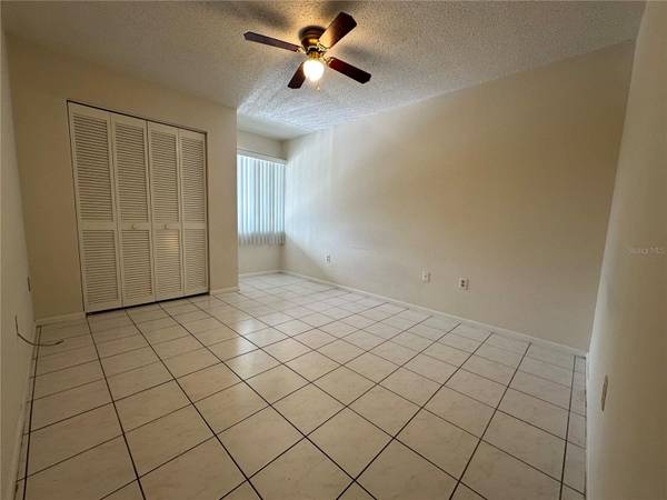 7205 CURTISS AVE #2B, Sarasota, FL 34231