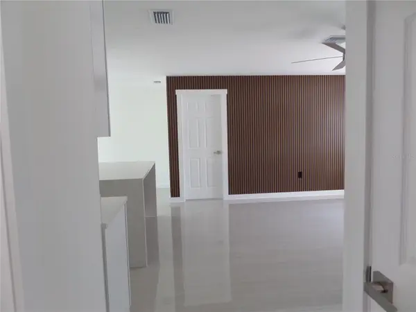 4925 SILK OAK DR, Sarasota, FL 34232