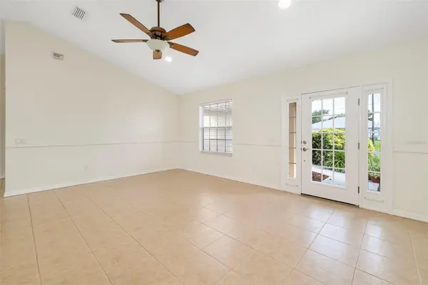 216 HIBISCUS ST, Nokomis, FL 34275