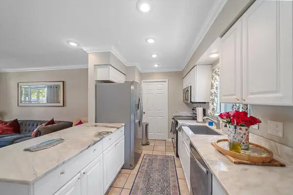 3338 BAILEY ST, Sarasota, FL 34237