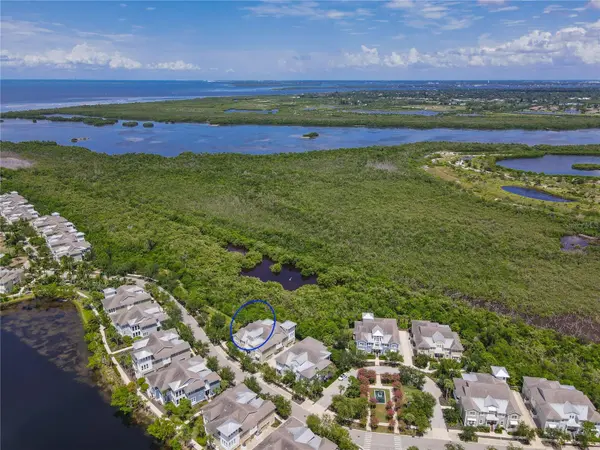 311 SAPPHIRE LAKE DR #202, Bradenton, FL 34209