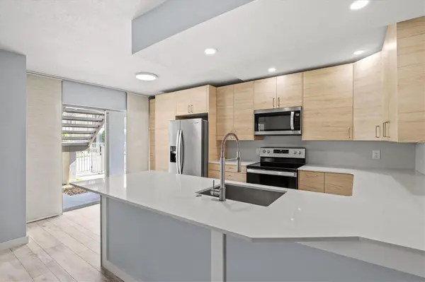 4035 S SCHOOL AVE #C5, Sarasota, FL 34231