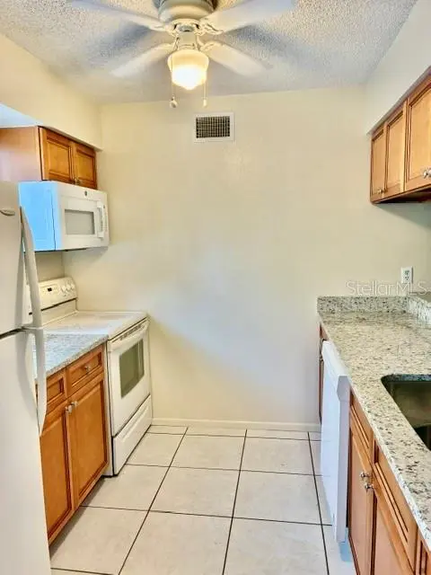 211 AIRPORT AVE W #111, Venice, FL 34285