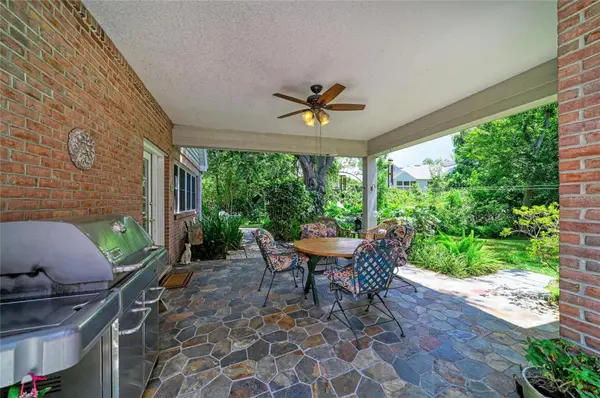 3706 AVENIDA MADERA, Bradenton, FL 34210