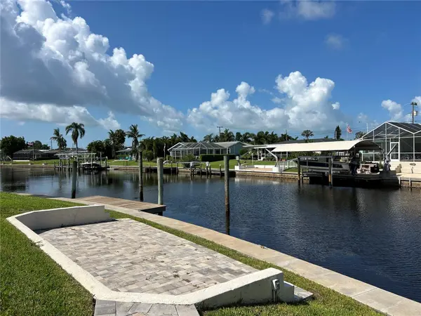 4528 NASSAU RD, Bradenton, FL 34210
