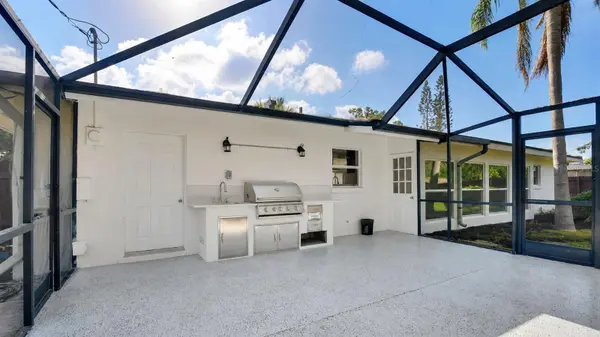 2769 WISTERIA PL, Sarasota, FL 34239