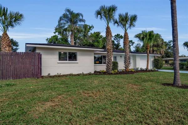 2769 WISTERIA PL, Sarasota, FL 34239