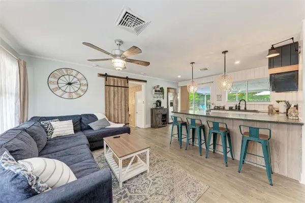 2304 BAHIA VISTA ST, Sarasota, FL 34239