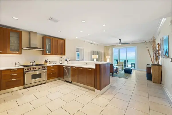 915 SEASIDE DR #405, WEEKS 22-23, Sarasota, FL 34242