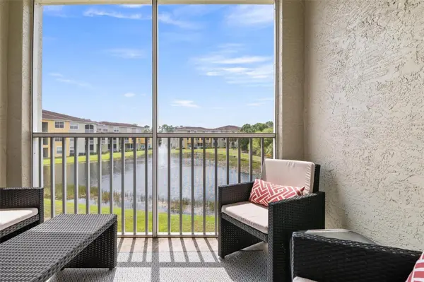 5681 BENTGRASS DR #204, Sarasota, FL 34235