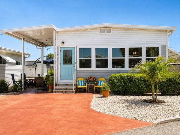 6621 MARINA DR, Bradenton, FL 34207